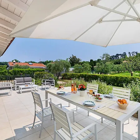 Villa Del Borgo Βίλα